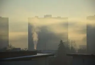 Alert RCB. "Unikaj aktywności na zewnątrz"