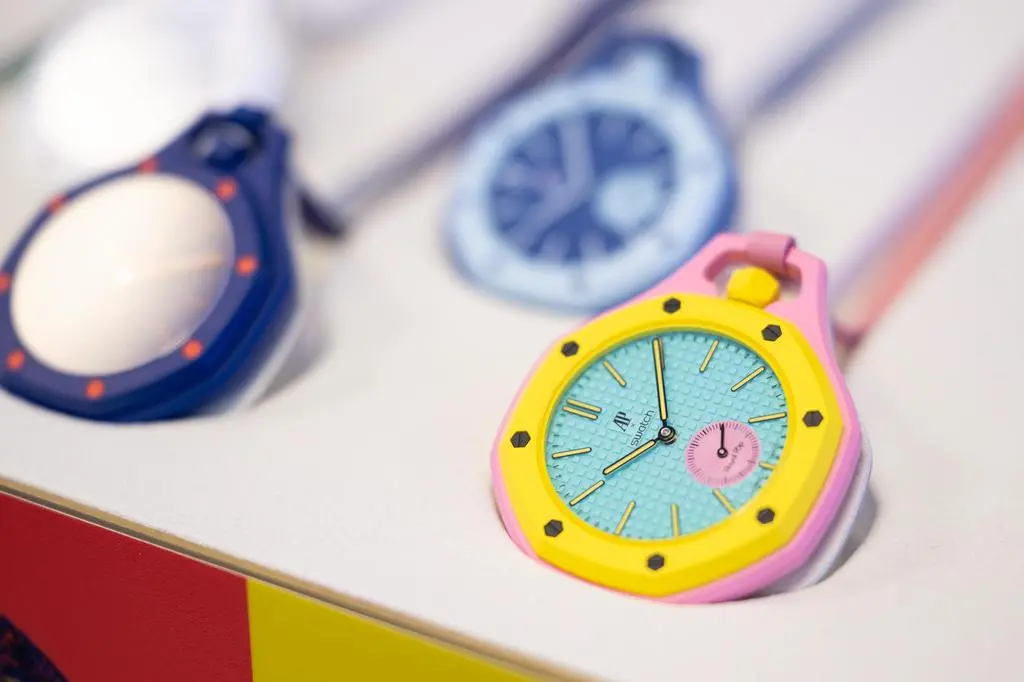 Swatch Royal Pop