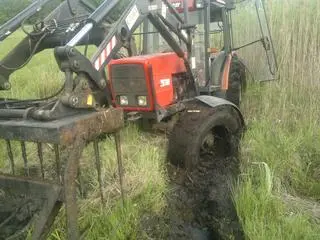 Mieli problem, żeby wjechać na łąkę 