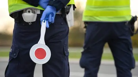 Policjanci interweniowali na rondzie w Siedlcach (zdjęcie ilustracyjne)