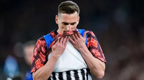 Fatalne wieści w sprawie Milika. Jego klub gorączkowo szuka nowego napastnika