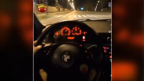 Do zdarzenia doszło w Łodzi. Kierowca pędził al. Włókniarzy