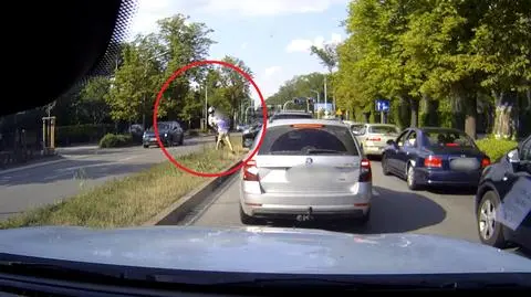 Pobili się na skrzyżowaniu. Nagranie
