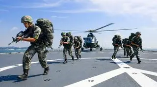 Identyfikacja celu i szturm. Chińczycy ćwiczyli uderzenie "dekapitacyjne"