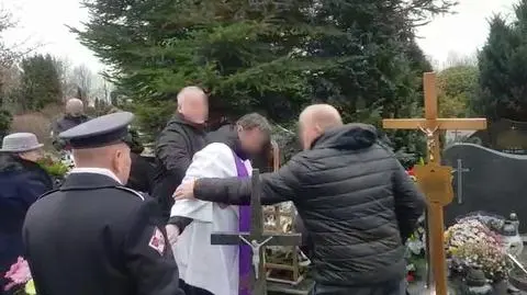 Ksiądz nie był w stanie dokończyć pogrzebu