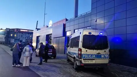 Klientka została zamknięta w sklepie