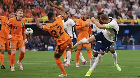 "Haniebna decyzja". Byli angielscy obrońcy zaskoczeni