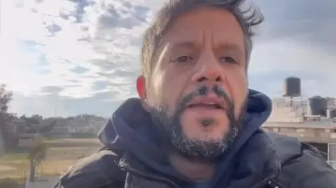Hussam Al-Masri - jeden z dziennikarzy, którzy zginęli w ataku na szpital w Gazie
