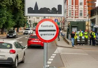 "Unia dociera do granic możliwości". Niemieckie media o kontrolach