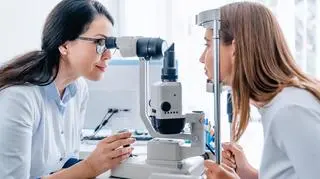 Kiedy i z czym zgłosić się do optometrysty? Specjalistka tłumaczy