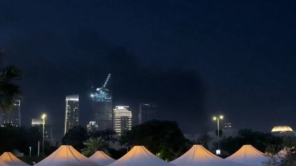 Dym nad Dubajem. Tomasz: trzy rakiety zestrzelono nad naszym osiedlem