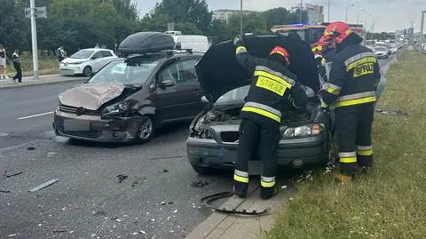 Kolizja przy dworcu. Cztery auta rozbite