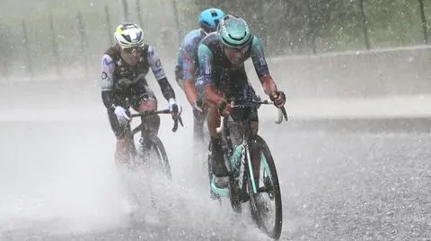 Pogodowy armagedon podczas Giro d'Italia 