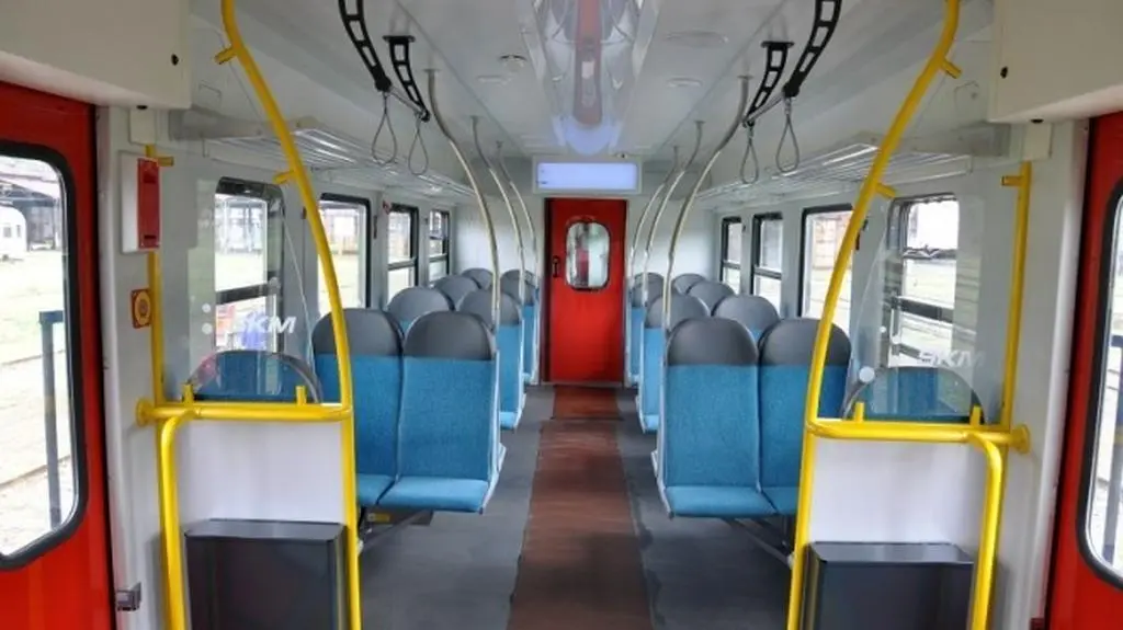 Zmodernizowany pociąg SKM