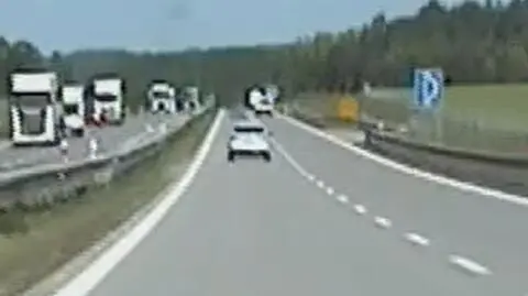 1 (48)