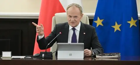 Tusk do człowieka prezydenta: pan jest u mnie, nie u siebie