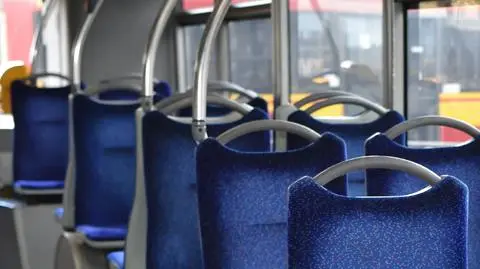 Kierowca autobusu groził nastoletniej pasażerce (zdjęcie ilustracyjne)