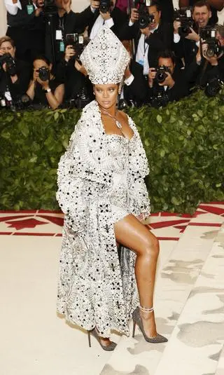 Rihanna w projekcie Maison Margiela (2018)