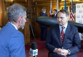 Sikorski: Putin nas testuje. Zdaliśmy egzamin