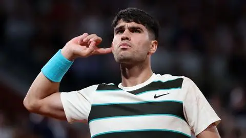 Awans w bólach obrońcy tytułu