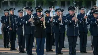 Wrocław, 24.06.2012. Orkiestra wojsk powietrznych USA. Na wrocławskiej Pergoli pod Halą Stulecia odbył się wieczorem 23 bm. II Międzynarodowy Festiwal Orkiestr Sił Powietrznych. 