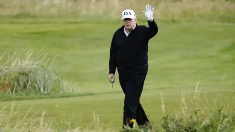 Donald Trump na polu golfowym Trump Turnberry w Szkocji