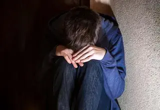 "Syn mi napisał, że K. jest pedofilem". Nauczycielka nazwała się "ponadprzyjaciółką"