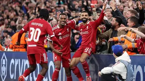 Liverpool grał do końca. Bayern wykorzystał prezenty 