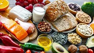 Co jeść, a czego nie w czasie choroby? Dietetyk onkologiczna rozprawia się z mitami