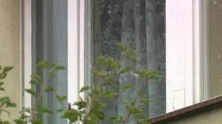 "Od około 20 lat nie wychodziła z domu". Wyrabiają 42-latce dowód osobisty