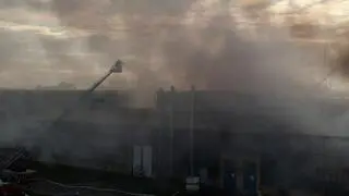 W akcji gaśniczej było kilkudziesięciu strażaków