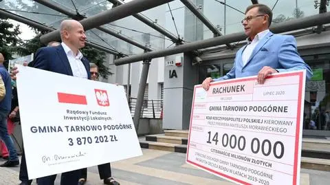 Wójt wręczył posłowi Prawa i Sprawiedliwości rachunek dla Rządu RP na 14 milionów