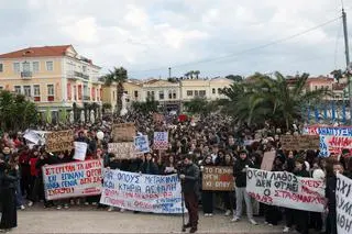Protest w Mytilini na greckiej wyspie Lesbos