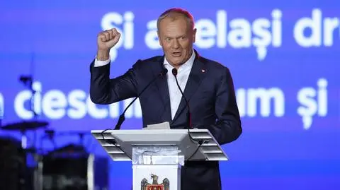 Premier Donald Tusk podczas wystąpienia przed koncertem z okazji Dnia Niepodległości Republiki Mołdawii