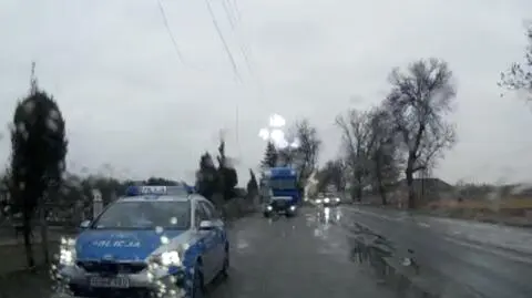 Moment zdarzenia widać na nagraniu z wideorejestratora
