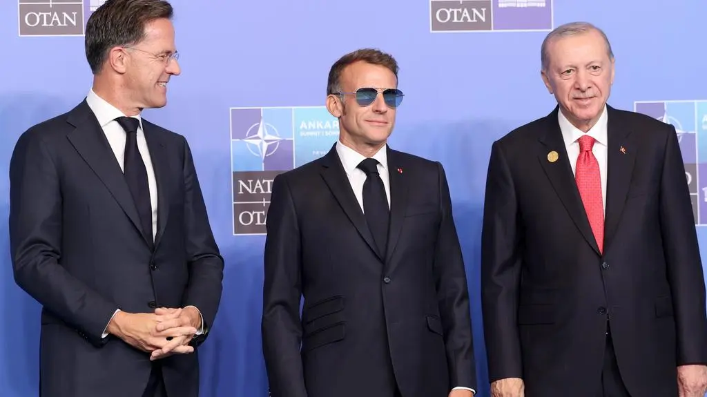 Emmanuel Macron, Mark Rutte i Recep Tayyip Erdogan