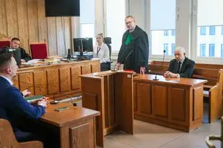 Krzysztof Brejza i Jarosław Kaczyński na rozprawie