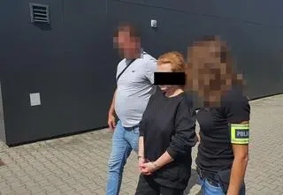 Ciało noworodka w reklamówce. Prokuratura o sekcji zwłok