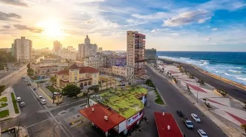 kuba hawana shutterstock_2708972425_1