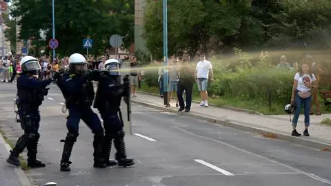 Protest przed komendą w Lubinie