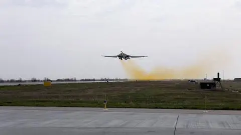 Tu-160