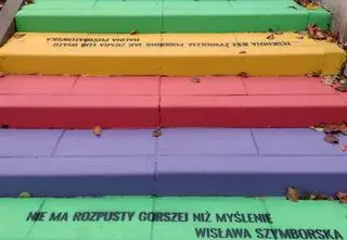 Kolory tęczy zajęły barwy narodowe. Sprawę bada policja