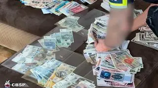 CBŚP zatrzymało fałszerza banknotów wielu państw         