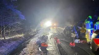 Wypadek na drodze krajowej nr 11 w niedzielę, droga jest całkowicie zablokowana 