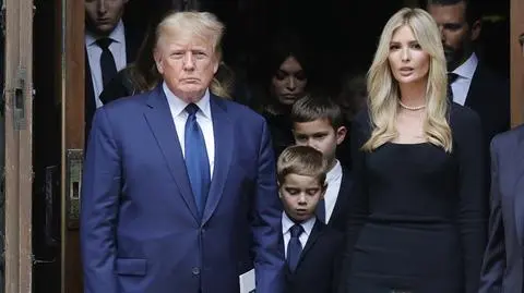 "Milcząca obserwatorka" Ivanka. Co się stało z najstarszą córką Trumpa?