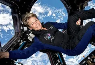 Co może 65-letni mózg? Sky is the limit. Popatrzcie na Peggy Whitson