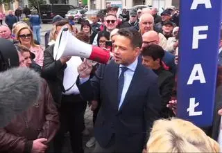 Trzaskowski na drogę dostał chleb