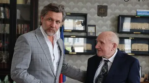 "Najstarszy maturzysta w Polsce" odebrał świadectwo dojrzałości