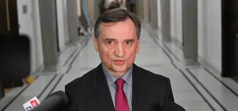 Sąd rozpatrzył wniosek obrońców Ziobry