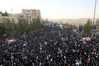 Protest ultraortodoksyjnych Żydów przeciwko poborowi do wojska w Jerozolimie